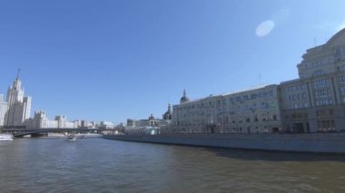 Stalinist gökdelenin görünümü