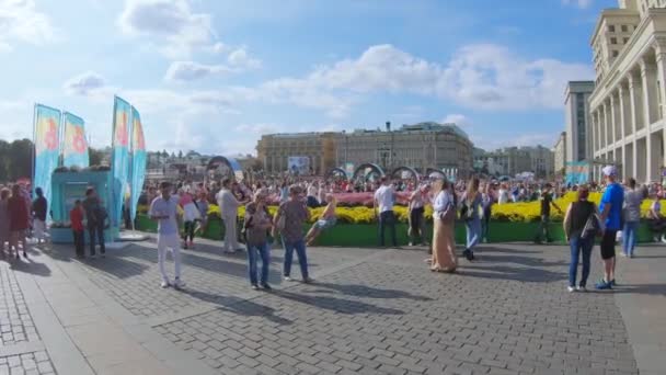 Blomsterrabatter och semester dekoration — Stockvideo