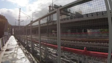 Novoandreevsky köprüsü ve geçit