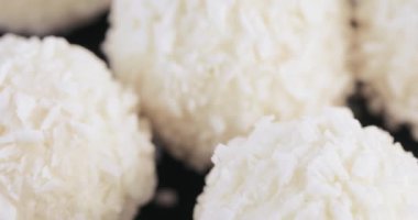 Hindistan cevizi gevreği şeker