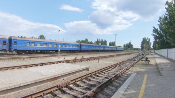 Carros de passageiros Ukrainian Railways — Vídeo de Stock