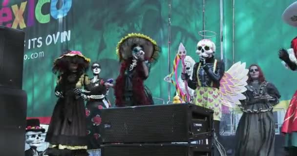 Mexicaanse carnaval viering van de doden — Stockvideo