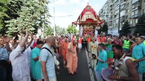 Ratha Yatra in city of Dnepr — Stock Video