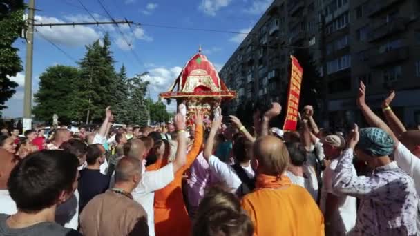 Ratha Yatra na cidade de Dnepr — Vídeo de Stock