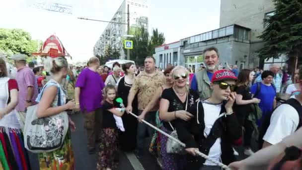 Ratha Yatra in city of Dnepr — Stock Video