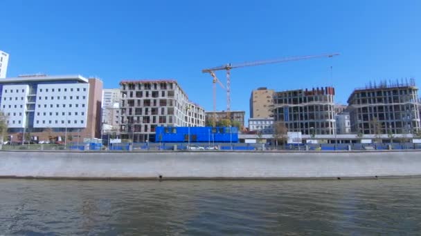 Utsikt över Savvinskaya Embankment — Stockvideo