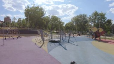 Akademichesky Park'ta oyun alanı