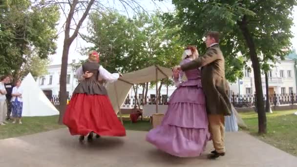 Medieval dance on stage — Stock Video