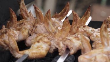 tavuk kanadı pişirmek