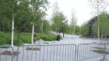 Zaryadye 'nin kapalı kapıları