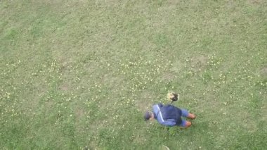 Elle biçilen bir çim.