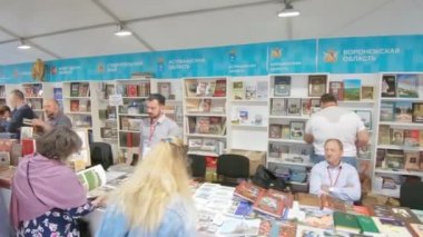 Kırmızı meydanda kitap Festivali