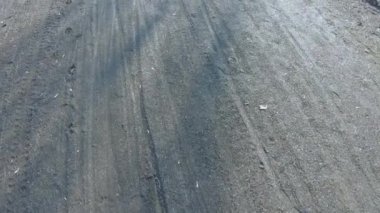 Külden ve çamurdan yol