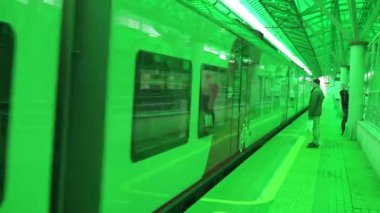 Metro istasyonu Delovoy Tsentr