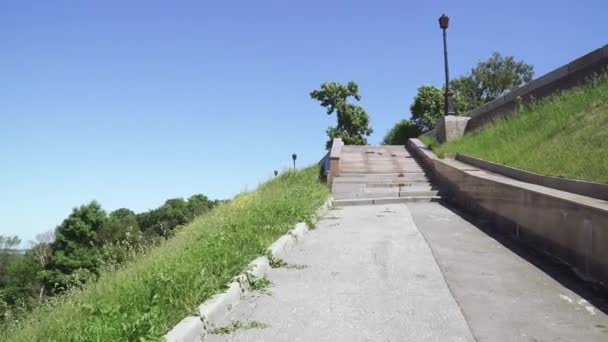 Eisenrost für Sturm — Stockvideo