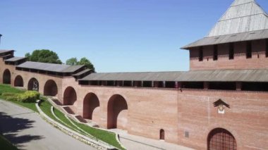 Novgorod Kremlin 'in duvarının görüntüsü