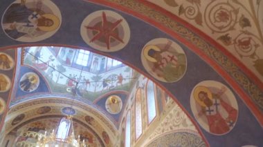 Ortodoks kilisesinin avizesi.