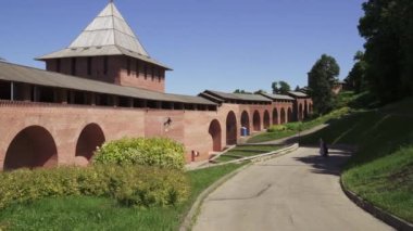 Novgorod Kremlin 'in duvarının görüntüsü