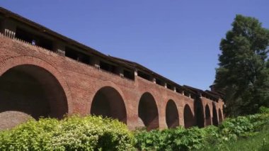 Novgorod Kremlin 'in duvarının görüntüsü
