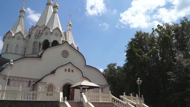 De heliga nya martyrernas kyrka — Stockvideo