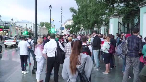 Митинг у посольства Республики Беларусь — стоковое видео