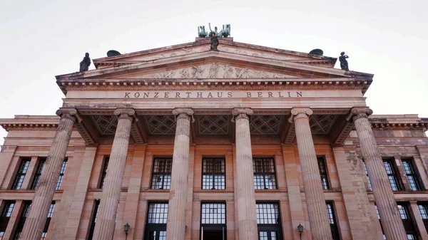 Konzerthaus Konzerthausorchester 'daki konser salonu, Berlin, Almanya' daki Jandarma Markt.