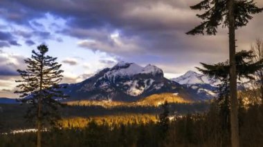 Slovakya - Time Lapse Video 30 kare/sn Tatra Dağları'nda Havran tepe doğru görünümü