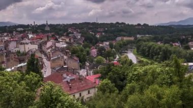 Cieszyn ve Olza nehir Polonya ve Çek Cumhuriyeti - Time Lapse Video 30 kare/sn