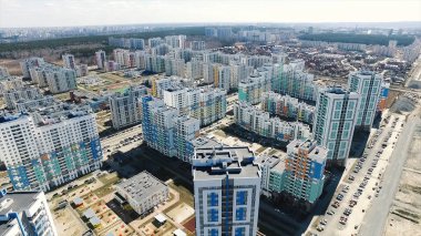 Yeni bir konut kompleksi apartmanda. Görüntüleri. Yeni binalar ile modern konut kompleksi