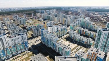 Yeni bir konut kompleksi apartmanda. Görüntüleri. Yeni binalar ile modern konut kompleksi