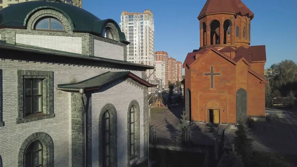 Urban development. Residential area Academic. Video. Russia. Ekaterinburg. Aerial view of downtown Ekaterinburg city skyline. Flying forward. — Stock Photo, Image