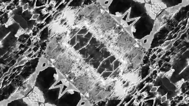 抽象的なカラフルな幾何学的な結晶ガラスやミラー形状の動きのグラフィックのシームレスなアニメーション。ガラスや結晶の反射万華鏡。パステル万華鏡の配列パターン。内部からの眺め — ストック動画