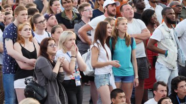 Yekaterinburg, Rusya - Haziran, 2018: futbol fan bölgedeki hayranları. Fifa Dünya Kupası 2018. Dünya Kupası Rusya izliyor fan bölgedeki hayranları