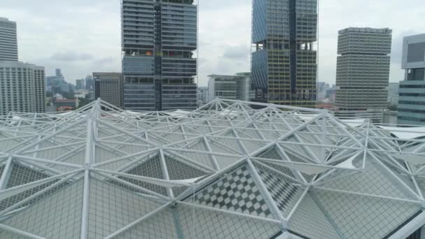 Ovanifrån av den moderna arkitekturen av den staden i Singapore. Skott. Tak av hus med moderna stadslivet — Stockvideo