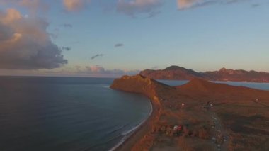 Malezya güzel deniz manzarası hava görünümünü. Vurdu. Kayalık veya cliffy kenarı bir yere Malezya'da havadan görünümü