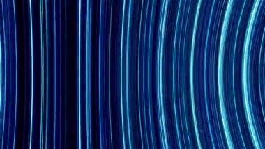 Satırları Neon arka plan. Hızlı hareket eden neon dikey şeritler. Çizgili kökenli neon ilmekledi Soyut animasyon