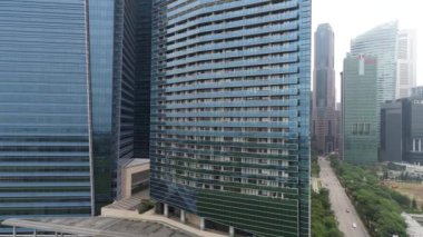 Güzel cam cephe gökdelenler Singapur. Vurdu. Singapur ticaret bölgesinin modern gökdelenler.