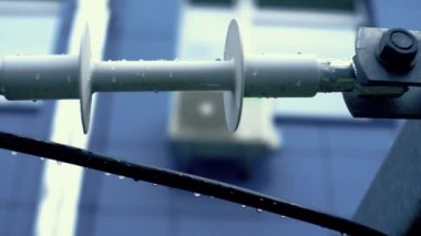Sapan için takma closeup. Çerçeve. Ayarlanabilir bağlantı pimleri ile metal yapıların. Güvenilir dış yapıları montaj için sabitleme