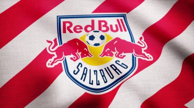 ABD - New York, 12 Ağustos 2018: Fc Red Bull Salzburg futbol club logolu bayrak sallıyor. Futbol kulübü Red Bull Salzburg bayrak sallıyor. Editoryal görüntüleri.