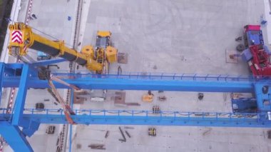 Onarım Santral Vinci üstten görünüm. Küçük. Derleme vincin inşaat sitesinde