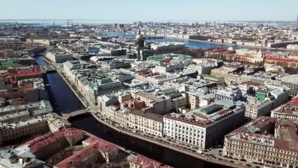 Top view of old town standing on river. Beautiful city with old buildings and houses standing at river channels passing through city — Stock Video