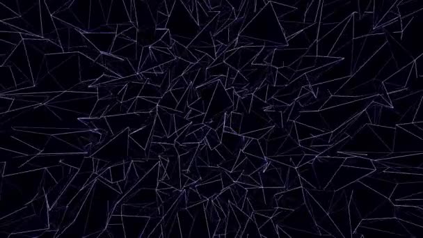 Blauwe en paarse driehoeken bewegende animatie op zwarte achtergrond, naadloze loops. Geometrische vormen en figuren draaien eindeloos, mozaïek patroon. — Stockvideo