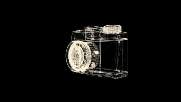Ouderwetse foto camera hologram draaien op zwarte achtergrond. Gele camera draadframe spinnen en uiteenvalt in de stof. — Stockvideo