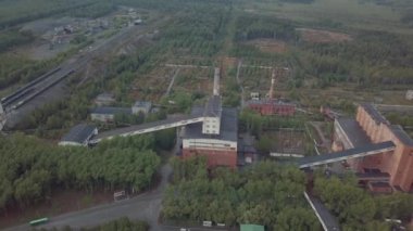 Sanayi Bölgesi fabrikada hava görünümünü. Ağır sanayi yukarıdan.