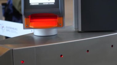 E-Pass sistemini kontrol edin. Medya. Kart okuyucu ile Turnstile. Elektronik kontrol noktası. Erişim kontrol sistemi