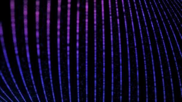 Abstracción de colorido espectro curvo de neón de líneas y partículas borrosas sobre fondo negro. Animación. Fondo digital de flujo divergente de líneas de neón sobre fondo negro — Vídeos de Stock