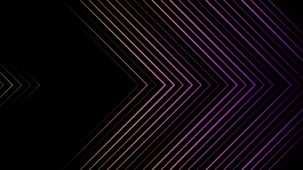Animation abstraite de pointeurs multicolores composés de triangles néon se déplaçant vers la droite sur le fond noir. Animation. Néon formes géométriques multicolores et lignes 