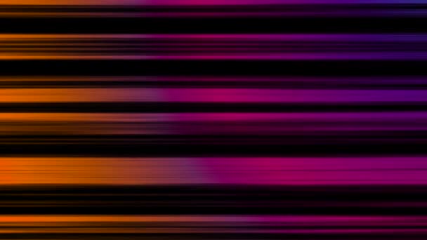 Швидкий рух різнокольорових неонових променів мерехтить горизонтально на чорному тлі. Анімація. HD анімація з неоновими променями. Тло руху . — стокове відео