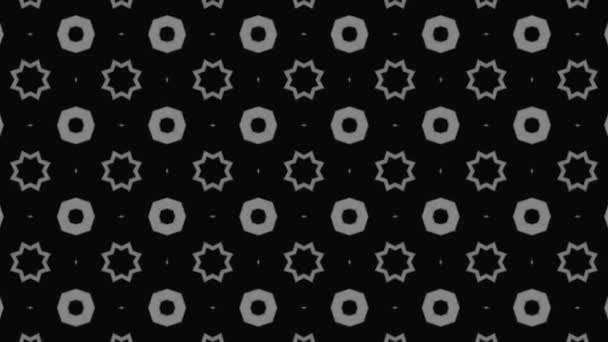 Horizontale Reihen unterschiedlicher blinkender geometrischer Figuren weißer Farbe auf schwarzem Hintergrund. Animation. transformierende Neonsterne, Kreise, Rauten, kaleidoskopische Muster, monochrom. — Stockvideo