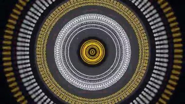 Göz kırpan sarı ve beyaz halkaları olan bir hedef için soyut geleceksel tarama. Animasyon. Renkli daireler yanıp sönüyor, siyah arkaplan üzerinde sinyaller gönderiyor, kusursuz döngü.